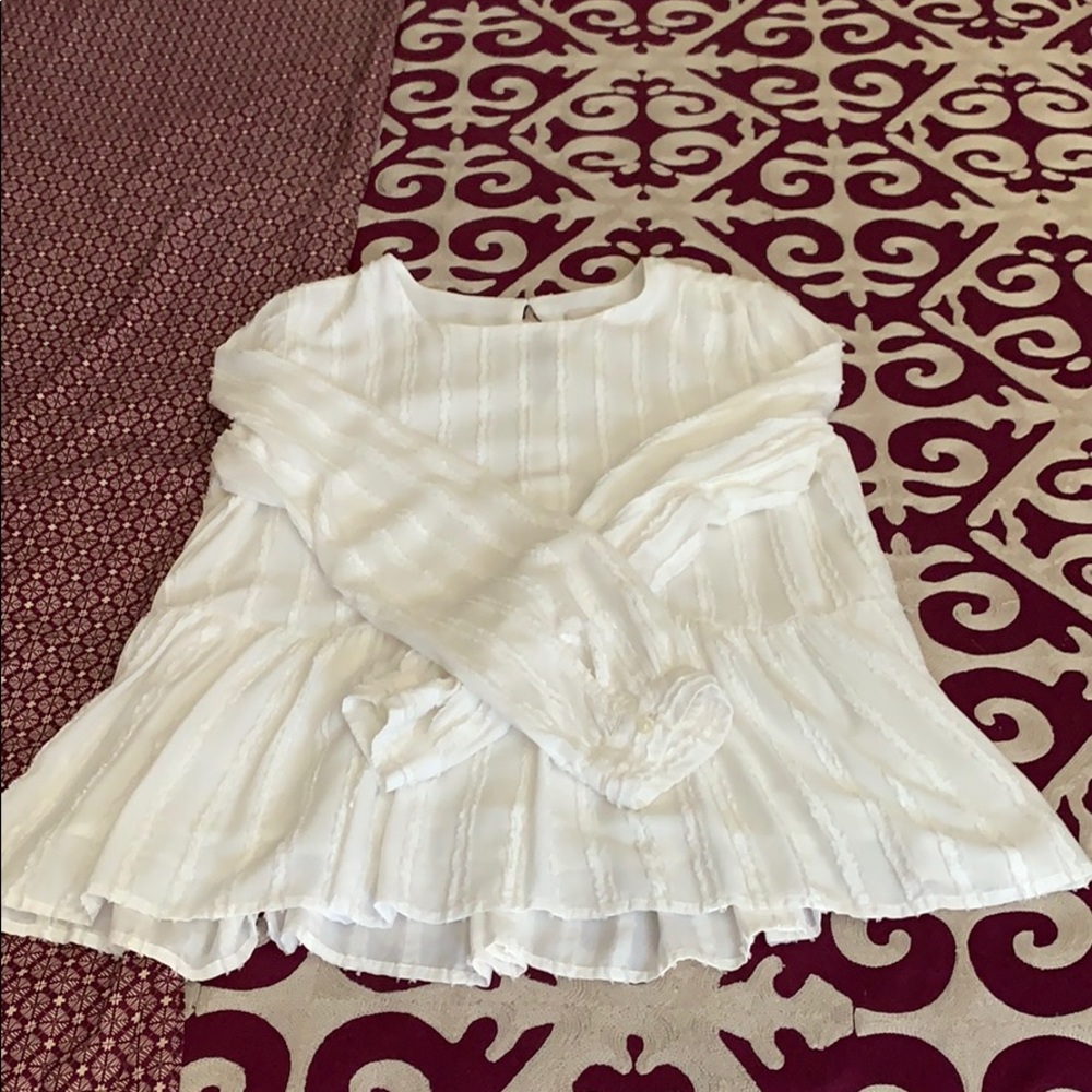 Loft Frill Top
